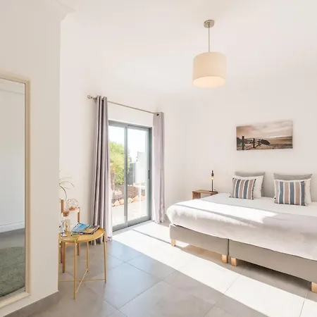 Arina * Porches (Algarve)